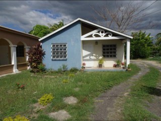 House For Sale in WHITE WATER MEADOWS, St. Catherine Jamaica | [1]