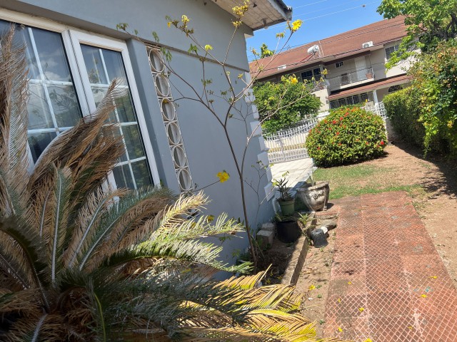 House For Sale in Liguanea, Kingston / St. Andrew Jamaica | [13]