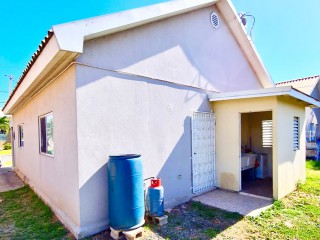 House For Rent in Caribbean estate, St. Catherine Jamaica | [1]