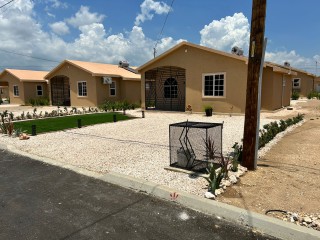 House For Rent in Phoenix Park Village 2 Phase 3, St. Catherine Jamaica | [3]