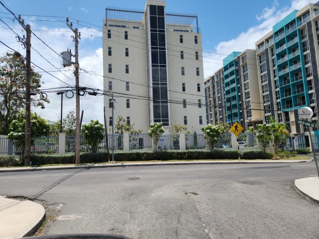 Apartment For Sale in NEW KINGSTON, Kingston / St. Andrew Jamaica | [3]