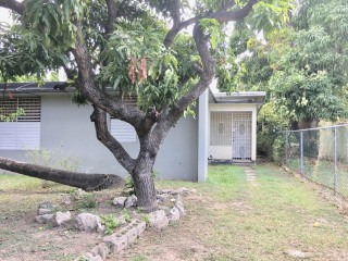 House For Sale in Mona, Kingston / St. Andrew Jamaica | [4]