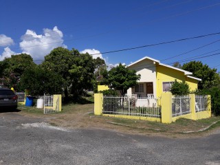 House For Sale in Morant BayLysons St Thomas, St. Thomas Jamaica | [11]