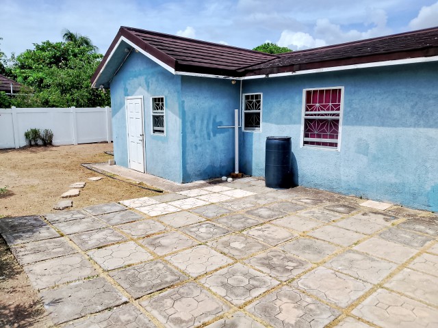 Townhouse For Rent in El Prado Verde, St. Catherine Jamaica | [13]