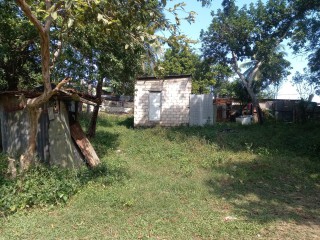 1 bed House For Sale in Linstead, St. Catherine, Jamaica