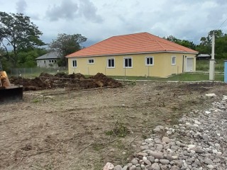House For Sale in Osbourne Store, Clarendon Jamaica | [1]