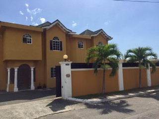 Townhouse For Rent in Kingston 5, Kingston / St. Andrew Jamaica | [14]