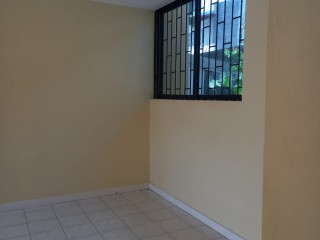 Townhouse For Rent in Queensbury, Kingston / St. Andrew Jamaica | [1]