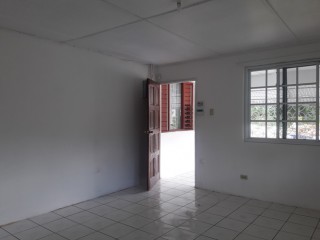 Flat For Rent in Marshall Pens, Manchester Jamaica | [5]