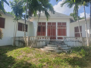4 bed House For Sale in Torada Heights Montego Bay, St. James, Jamaica