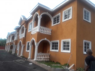 2 bed Apartment For Rent in Molynes Road Area, Kingston / St. Andrew, Jamaica
