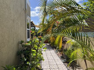 2 bed House For Sale in Jacaranda, St. Catherine, Jamaica