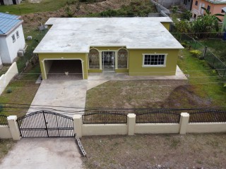 3 bed House For Sale in Merrivale Meadows, Clarendon, Jamaica