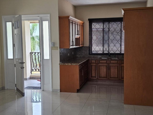 Apartment For Sale in Constant Spring, Kingston / St. Andrew Jamaica | [2]