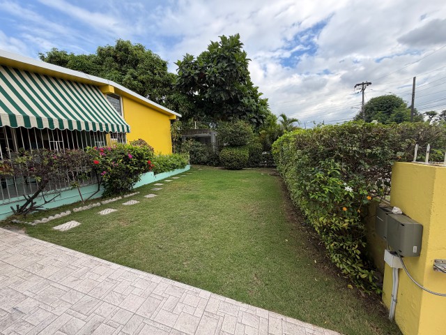 House For Sale in Valentines Garden, Kingston / St. Andrew Jamaica | [2]
