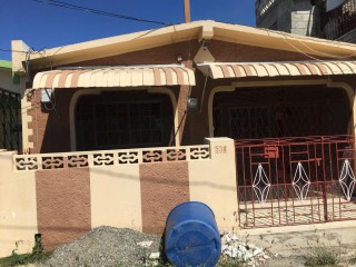 2 bed House For Sale in Cumberland, St. Catherine, Jamaica