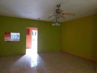 8 bed House For Sale in Tower Isle, St. Mary, Jamaica