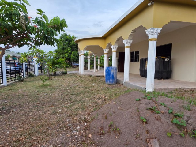 House For Rent in Fairview Park, St. Catherine Jamaica | [3]