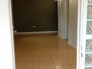 Apartment For Rent in OAKLAWNS BARBICAN, Kingston / St. Andrew Jamaica | [5]