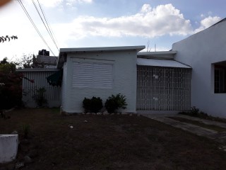 House For Sale in Hellshire Heights, St. Catherine Jamaica | [3]