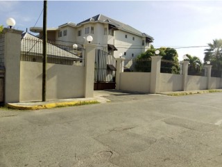 Apartment For Rent in Gated, Kingston / St. Andrew Jamaica | [4]