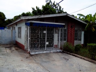 House For Sale in Pembroke Hall, Kingston / St. Andrew Jamaica | [3]