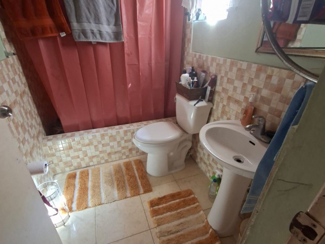 House For Sale in 4 West Greater Portmore, St. Catherine Jamaica | [7]