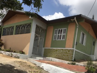 House For Sale in Waltham District Mandeville PO, Manchester Jamaica | [14]