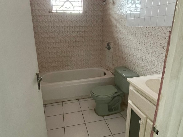 House For Rent in 3 East Greater Portmore, St. Catherine Jamaica | [4]