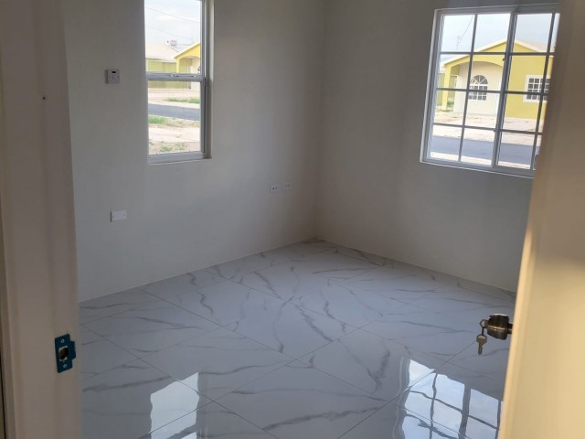 House For Sale in Phoenix Park Village 2, St. Catherine Jamaica | [3]