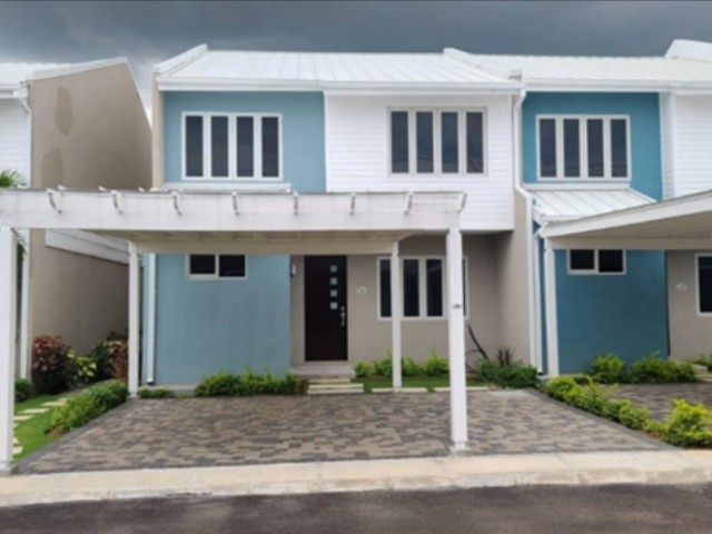 Townhouse For Sale in KINGSTON 6, Kingston / St. Andrew Jamaica | [4]