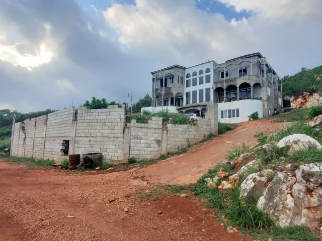 House For Sale in Molynes Mountain, Kingston / St. Andrew Jamaica | [2]