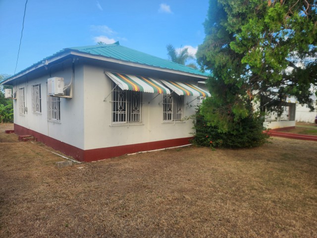 House For Sale in TOWER ISLE, St. Mary Jamaica | [4]
