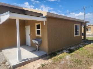 House For Rent in PHOENIX PARK VILLAGE 2 PHASE 1, St. Catherine Jamaica | [2]