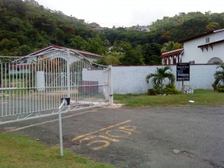 House For Sale in Belgrade Mews Lower Smokey Vale, Kingston / St. Andrew Jamaica | [13]