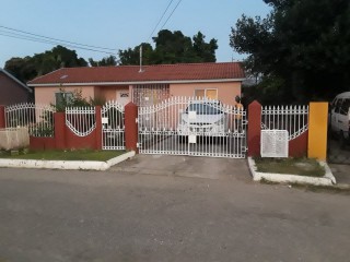 House For Rent in Angels Estate, St. Catherine Jamaica | [1]