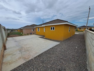 House For Rent in Colbeck Manor, St. Catherine Jamaica | [2]