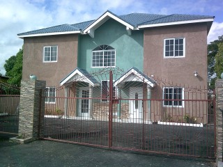 2 bed Apartment For Rent in Hampton Green, St. Catherine, Jamaica