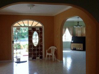 House For Sale in VISTA DEL MAR, St. Ann Jamaica | [13]