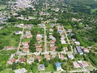 3 bed House For Sale in Santa Cruz, St. Elizabeth, Jamaica