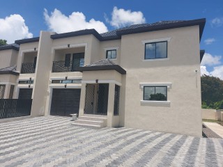 3 bed Townhouse For Sale in Mandeville, Manchester, Jamaica