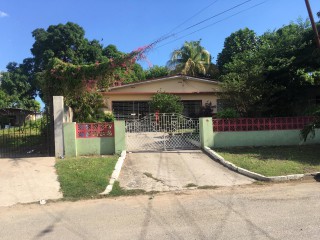House For Sale in Washington Gardens, Kingston / St. Andrew Jamaica | [9]