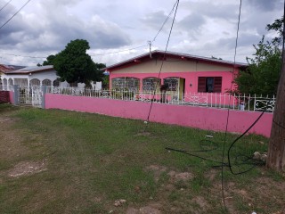 House For Sale in Four Paths, Clarendon Jamaica | [1]