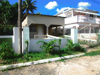 House For Sale in Old Harbour Glades, St. Catherine Jamaica | [1]