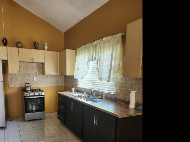 2 bed House For Rent - Caribbean Estates, St. Catherine, Jamaica