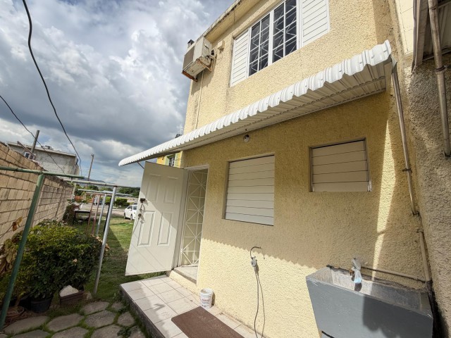 Townhouse For Sale in MOLYNES GARDENS, Kingston / St. Andrew Jamaica | [12]
