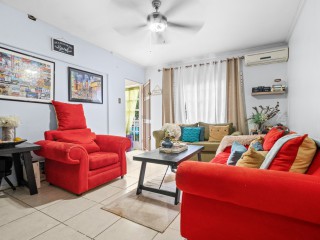 1 bed Apartment For Sale – Liguanea, Kingston / St. Andrew, Jamaica