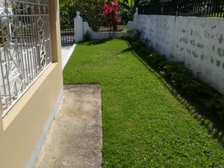House For Sale in Draxhall  Ocho Rios, St. Ann Jamaica | [8]