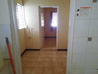 House For Rent in Off Shortwood Road, Kingston / St. Andrew Jamaica | [2]