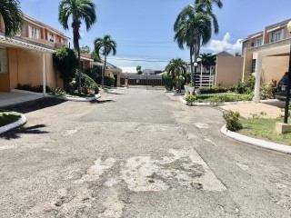 Townhouse For Rent in Seymour Manor, Kingston / St. Andrew Jamaica | [12]